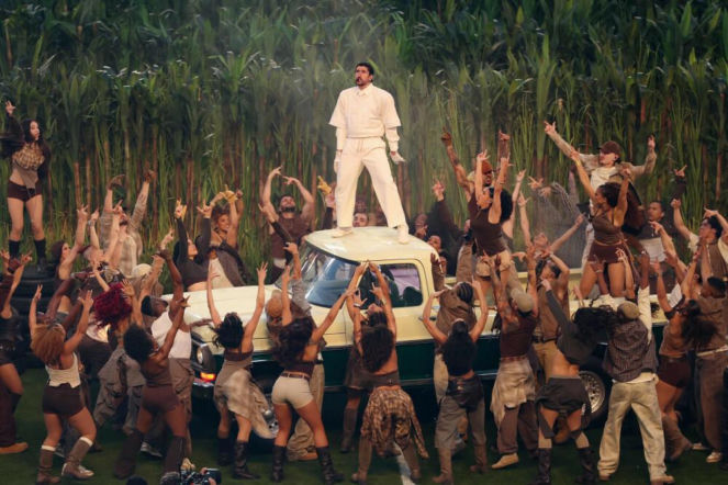 Halftime show na Super Bowl 2026: Bad Bunny, Lady Gaga, Pedro Pascal, Cardi B, John Bon Jovi i smaczki polityczne