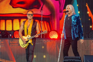 Nauczył nas śpiewać i grać. Gitarzysta Def Leppard szczerze o człowieku, dzięki któremu odnieśli sukces