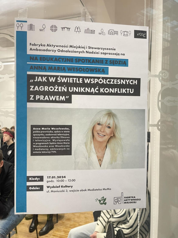 Sędzia Anna Maria Wesołowska spotkała się z młodzieżą. Opowiedziała co pomoże uniknąć zagrożeń w przyszłości