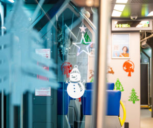 Koleje Śląskie mają świąteczną niespodziankę. Wystarczy kupić bilet, by przenieść się do innego świata