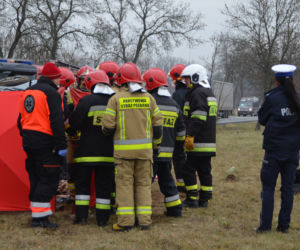 Śmiertelny wypadek na dk 74. Nie żyje kobieta