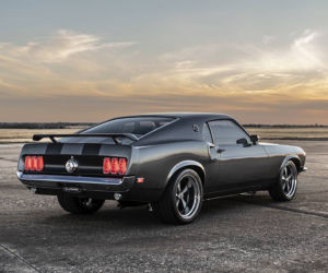 1000-konny Ford Mustang Mach 1