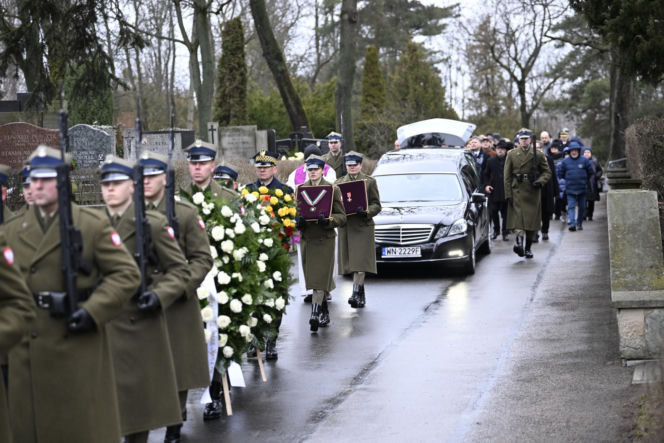 Państwowy pogrzeb Edwarda Linde-Lubaszenki
