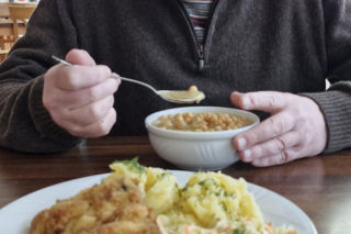 Bez sensacji w restauracji ojca Rydzyka. Post obowiązuje!
