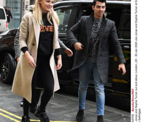Sophie Turner i Joe Jonas w Londynie