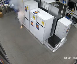 Odpalili fajerwerki w sklepie