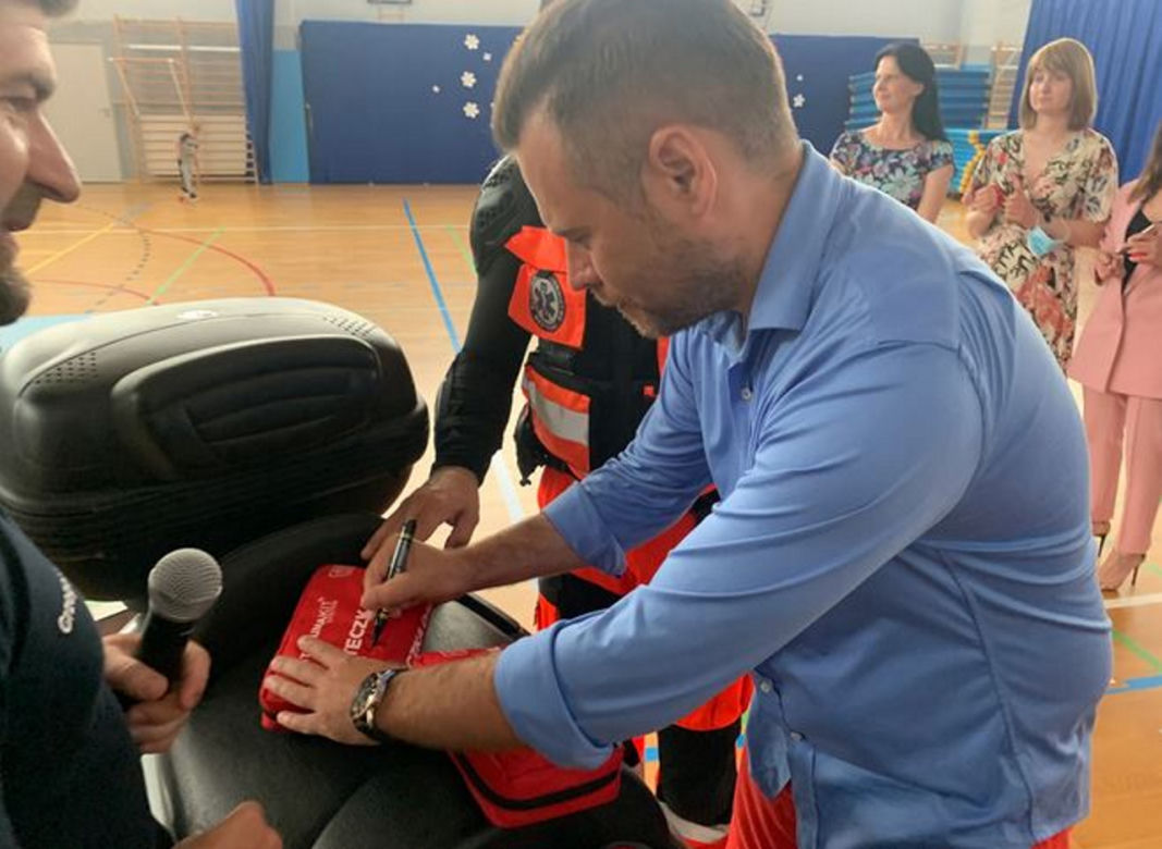 Borkoś wystawił niezwykłą rzecz na licytacji dla WOŚP! Piękny gest ratownika
