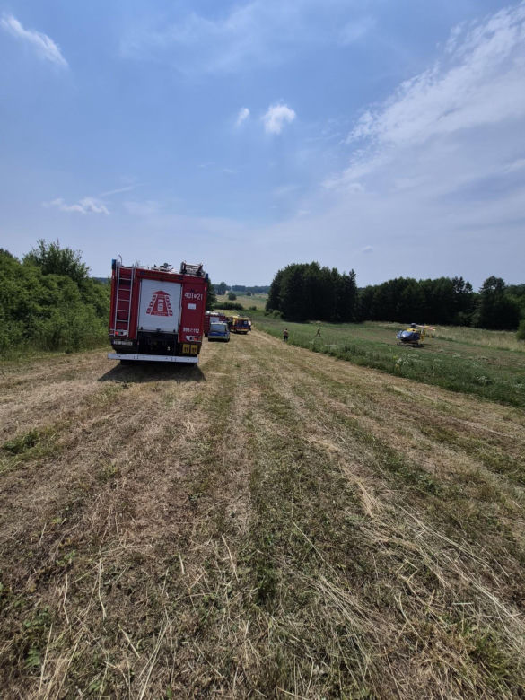 Tragedia w Świętokrzyskiem. Ciągnik przygniótł 14-latkę, życia dziewczynki nie udało sie uratować