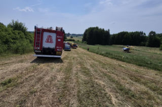 Tragedia w Świętokrzyskiem. Ciągnik przygniótł 14-latkę, życia dziewczynki nie udało sie uratować
