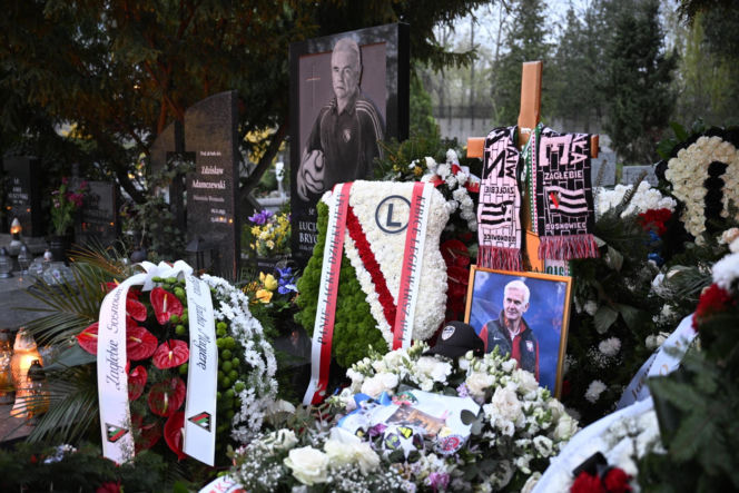 Tak wygląda grób Jacka Magiery po pogrzebie