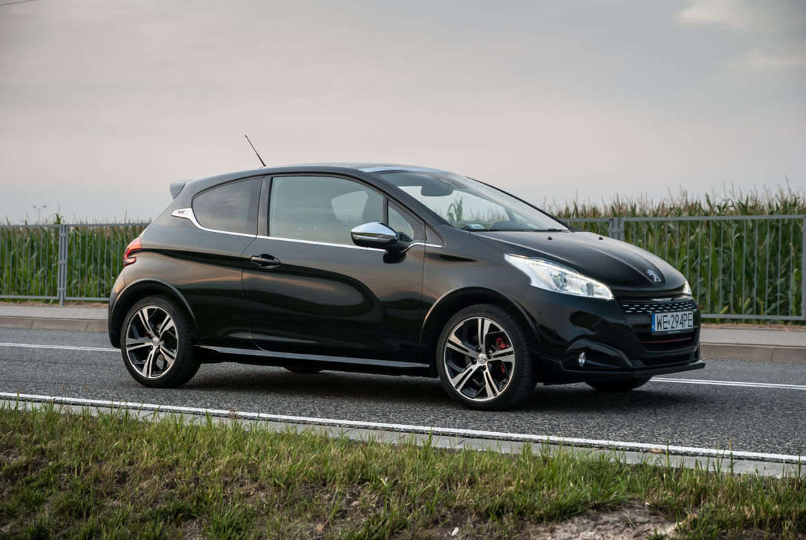 Peugeot 208 GTi 1.6 THP 208 KM