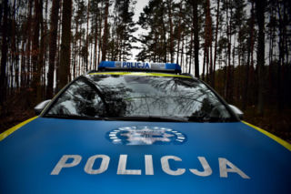 Tragedia w Tychach. Ciało mężczyzny znalezione przy ogrodzeniu szkoły