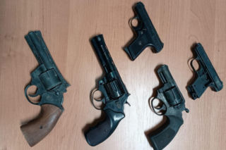 Grójec: Kryminalni znaleźli nielegalny arsenał. Szokujące odkrycie policjantów