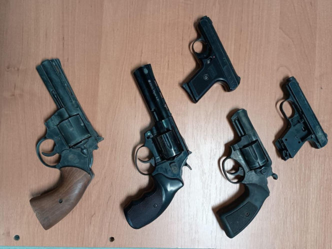 Grójec: Kryminalni znaleźli nielegalny arsenał. Szokujące odkrycie policjantów