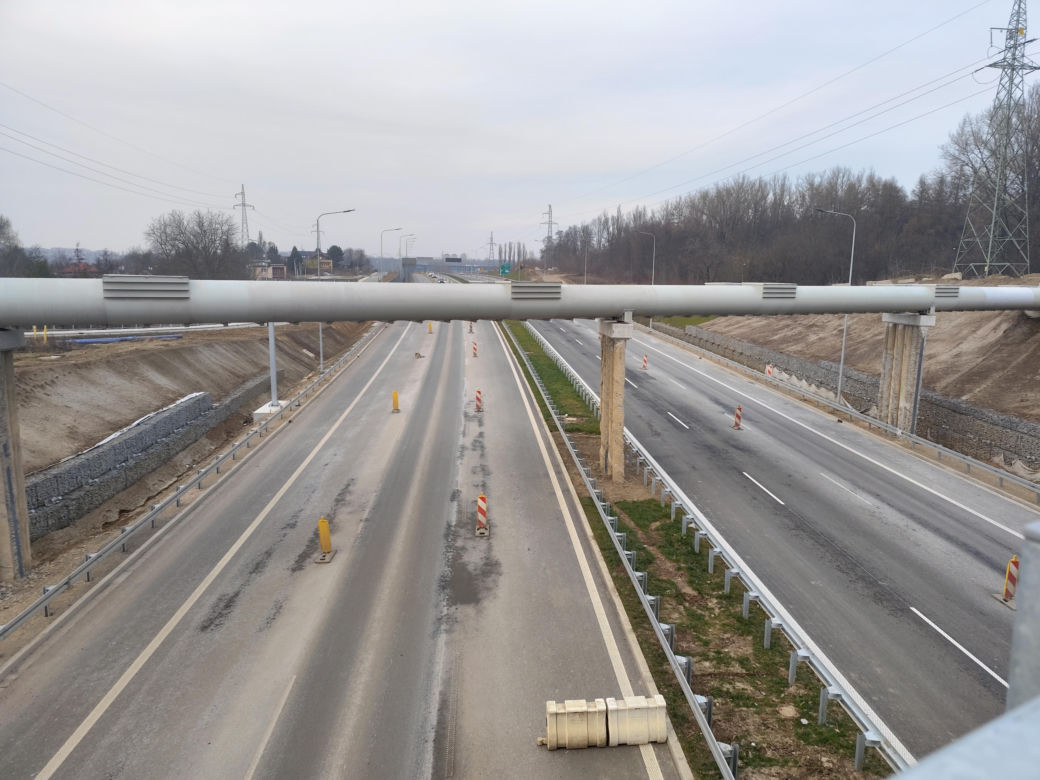 Nowy odcinek S7 w Krakowie otwarty. Kierowcy utknęli w gigantycznych korkach