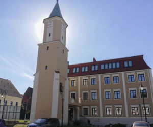 Urzędnik zarabia 26 000 miesięcznie