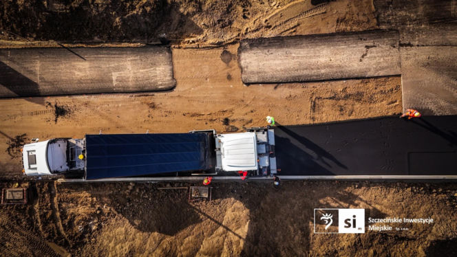 Pierwszy asfalt na Trasie Północnej