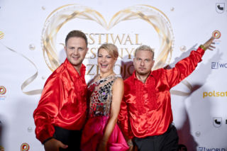 Ale ona wygląda! Magda Narożna w kilku kreacjach podbiła Festiwal Weselnych Przebojów