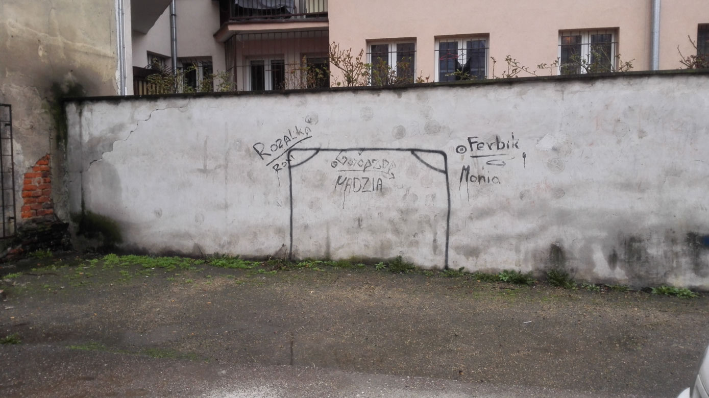 Wiele wrocławskich podwórek czeka na remont