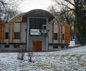 Muszla Koncertowa w Ogrodzie Saskim nadal w remoncie. Kiedy finał?