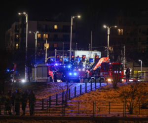 Driftujący kierowca wpadł autem do Odry we Wrocławiu