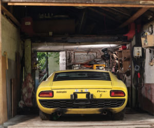 Odnaleziona w szopie Lamborghini Miura trafi na aukcję