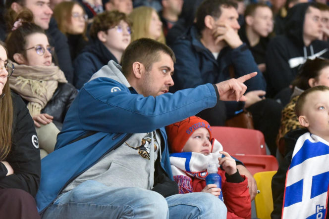 KH Energa Toruń - Unia Oświęcim 4:1, zdjęcia kibiców i zawodników z meczu nr 6