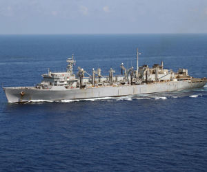 Kolizja USS Truxtun i USNS Supply na Karaibach – ryzyko w operacjach RAS