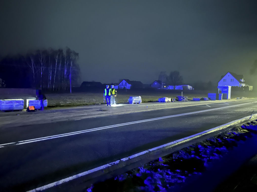 Śmiertelnie potrącił 2-letnie dziecko i uciekł. Malca na poboczu znalazł ojciec