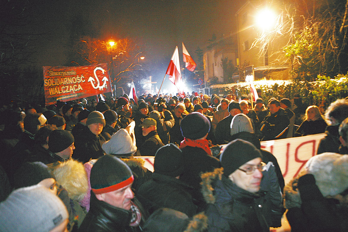 Pikietowali pod domem generała Jaruzelskiego