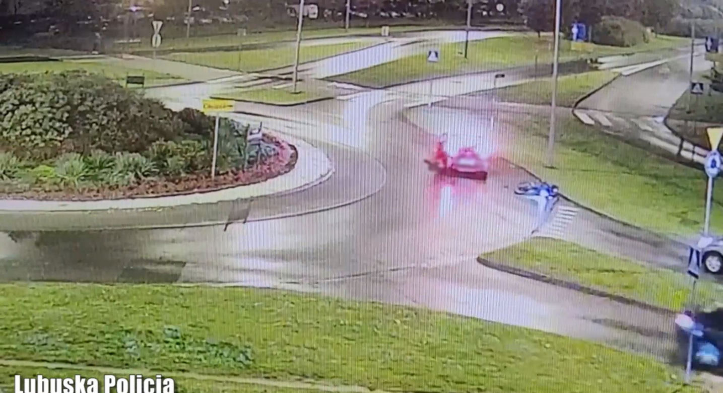 Makabryczny wypadek w Zielonej Górze! Auto nie wyhamowało przed leżącym na drodze rowerzystą [ZDJĘCIA]