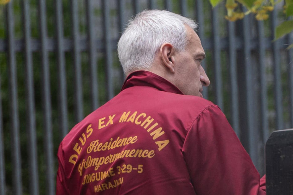 Tak Paweł Orleański całuje nieżonę!