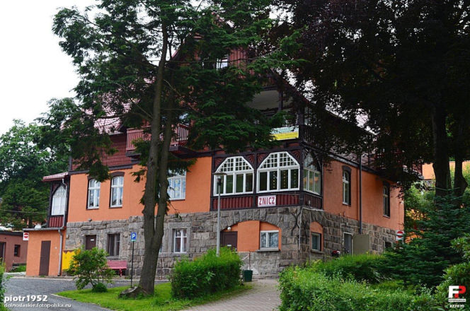 Szklarska Poręba, Dom Wczasów Dziecięcych Znicz