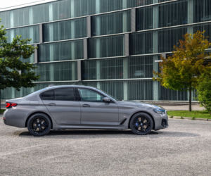 (2021) BMW 545e xDrive PHEV