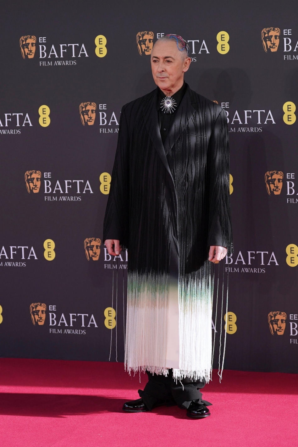 Gwiazdy przebrane za abażury na Bafta. Kto się popisał najlepszą kreacją?