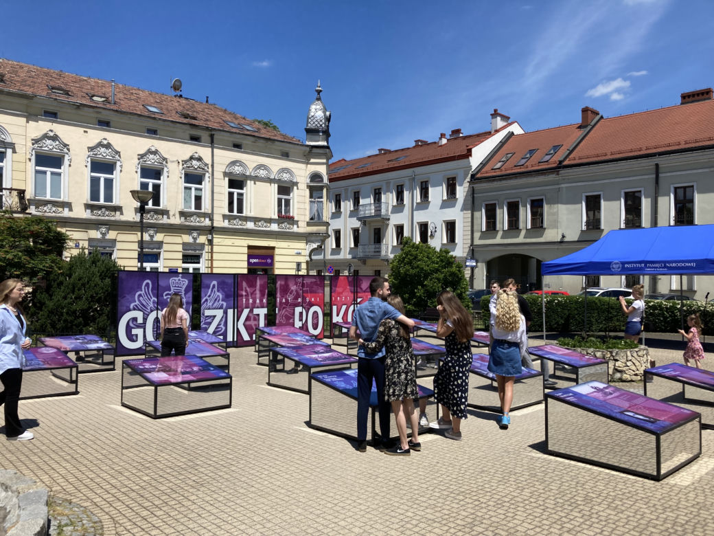 Wystawa na placu 3 maja w Nowym Sączu