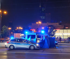 Makabryczny wypadek na Marszałkowskiej w Warszawie	