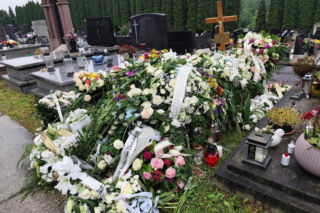 Tragedia 12-letniej Eli poruszyła całą Polskę! Odnalezioną dziewczynkę pożegnali najbliżsi