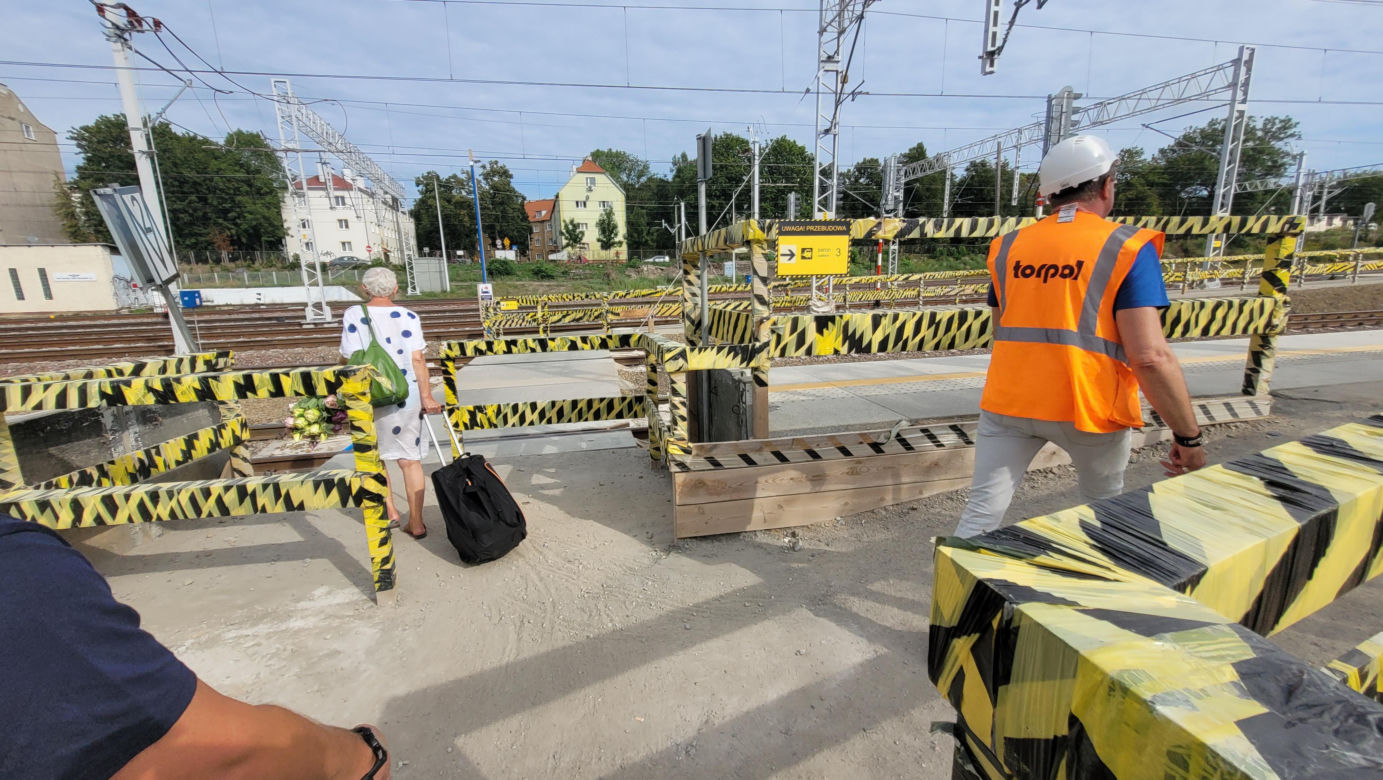 Dworzec główny w Olsztynie jak labirynt? „Jest tak skomplikowany, że zamieszkał w nim Minotaur”