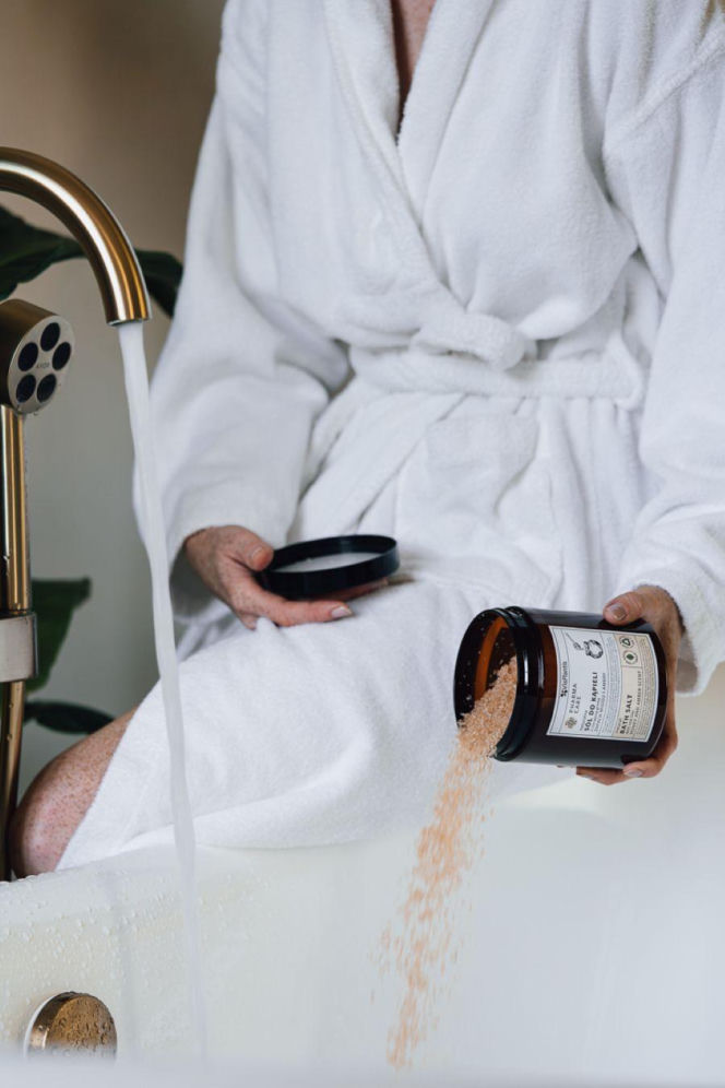 Podaruj swoim bliskim relaks – świąteczne inspiracje od Pharma Care