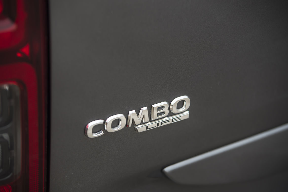 Opel Combo Life Elite 1.5D 130 KM 6MT