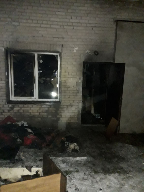 Goniądz. Tragiczny pożar budynku mieszkalnego. Nie żyje jedna osoba [ZDJĘCIA]