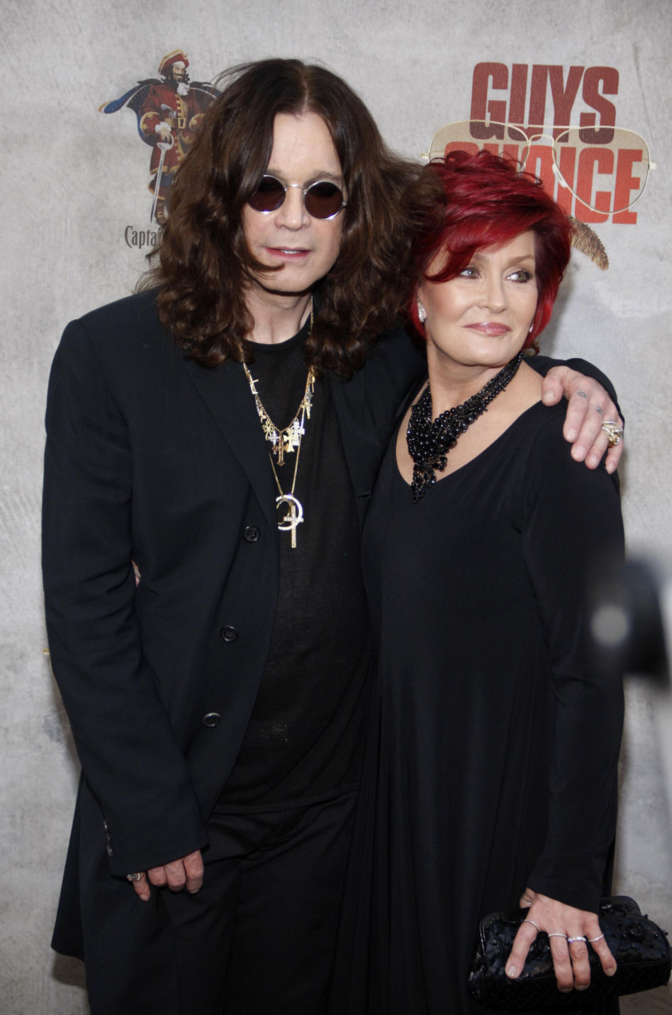 Miłość, która przetrwała piekło. Historia Ozzy’ego i Sharon Osbourne – toksyczna, szalona i prawdziwa