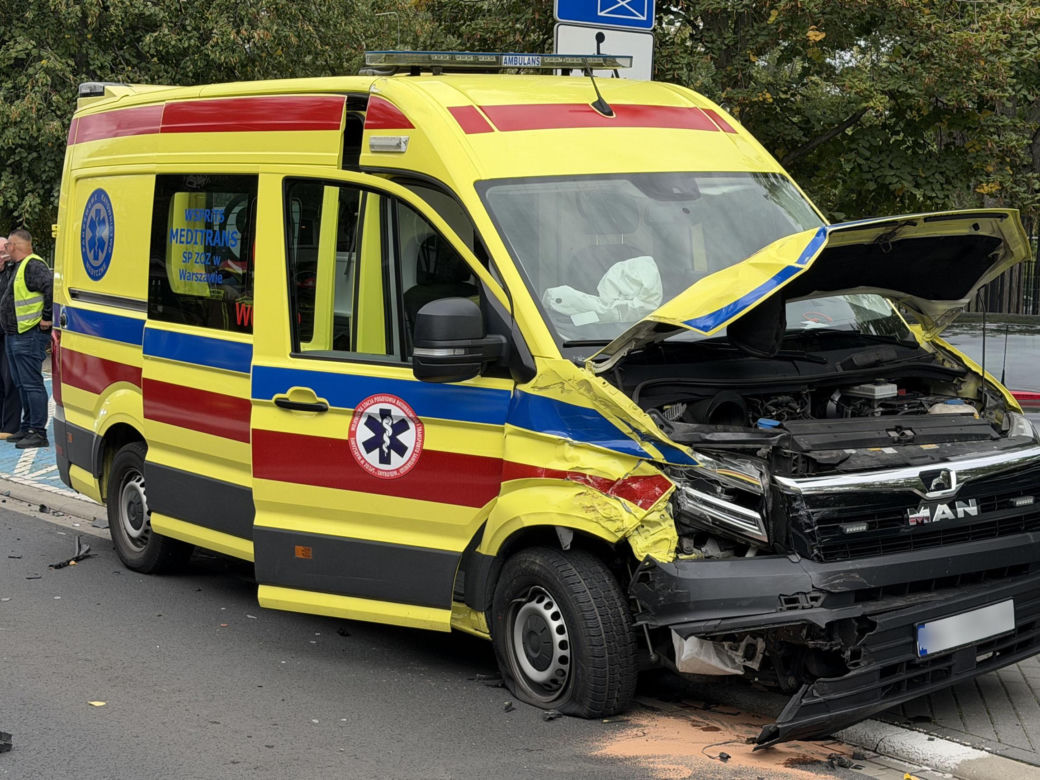 Wypadek karetki na Al. Zjednoczenia