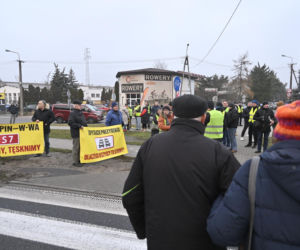 Mają dość korków, chcą buspas. W godzinach szczytu protestowali na pasach
