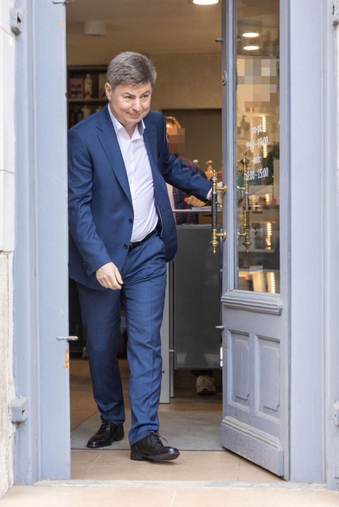 Minister Grabiec zrobił się na bóstwo