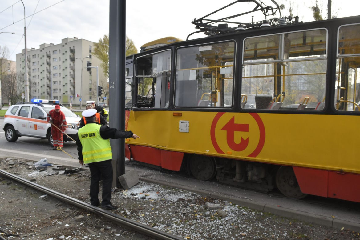 Wypadek tramwajowy przy ul.Elekcyjnej w Warszawie