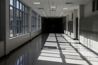 Sprawa hejtu w szkole. Dyrekcja zaskakuje, obwinia rodziców?