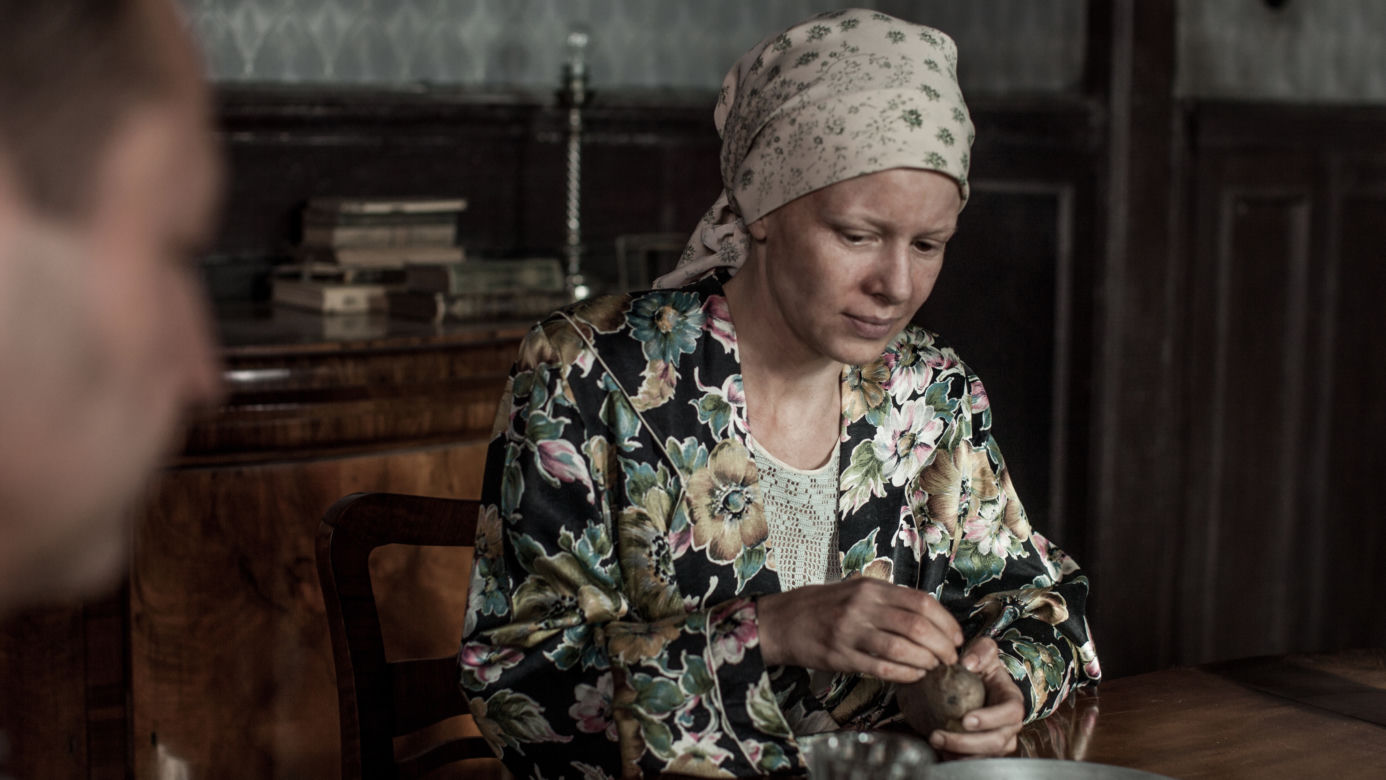 Dom pod Dwoma Orłami odcinek 9. Zofia Szablewska (Karolina Gruszka)