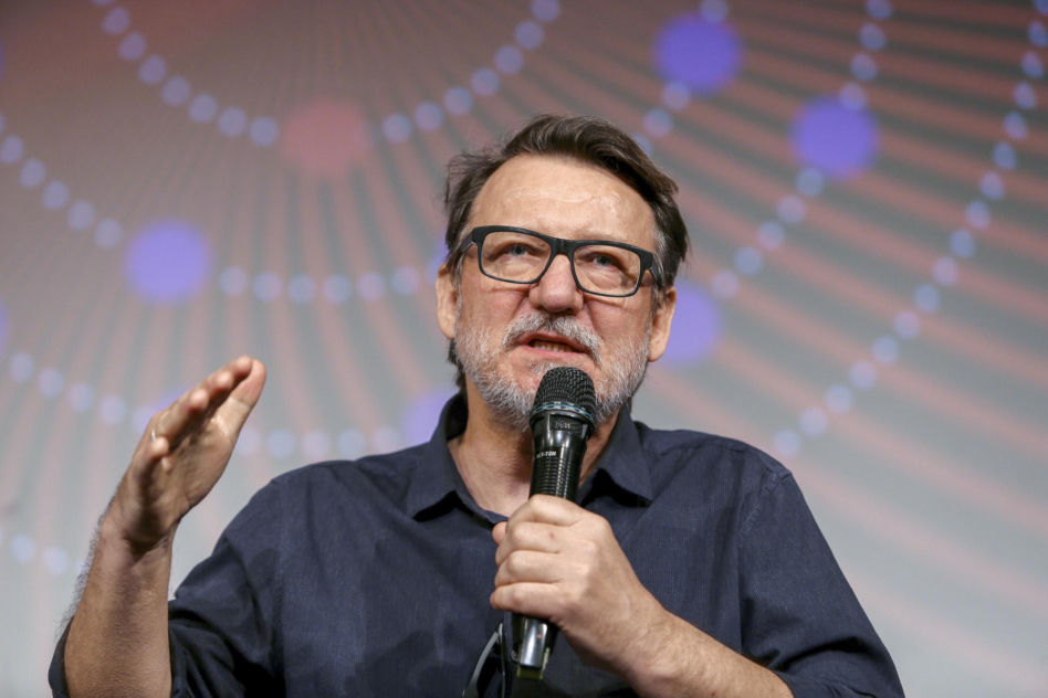 Robert Więckiewicz zaczynał w technikum budowlanym. Tak wyglądała jego niezwykła metamorfoza